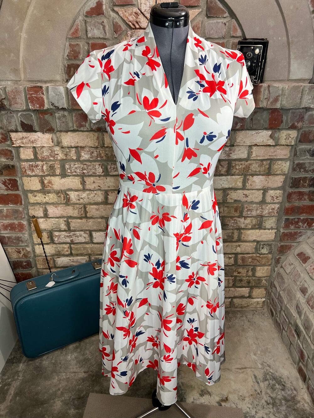 shirt dress abstract floral vintage 1970s red blue gray
